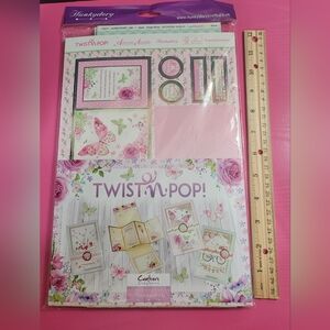 Hunkydory Twist 'n' Pop Fluttering Butterflies Card Making Kit (0439)